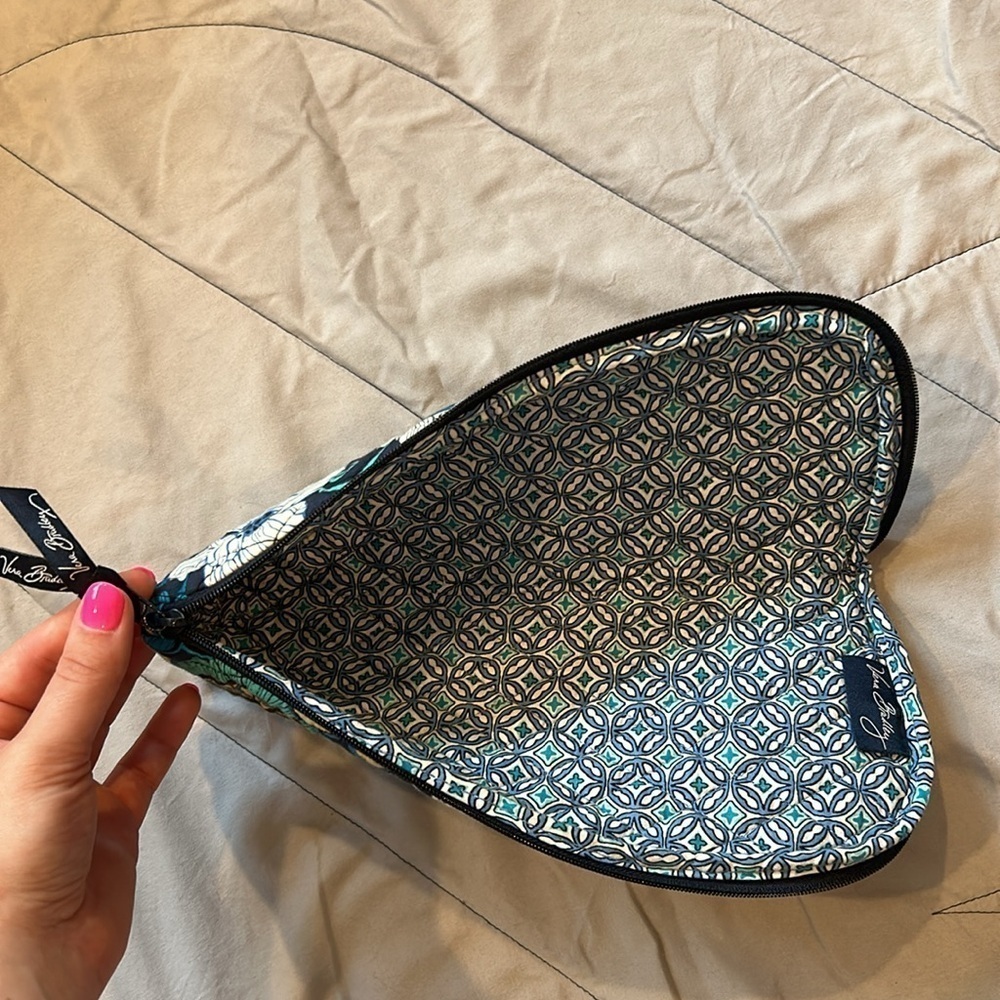 Vera Bradley Blue Floral Print Shoulder Bag Pattern with Matching Pencil Case - Picture 12 of 12